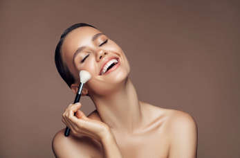 Dlaczego warto zdecydować się na indywidualny kurs makijażu?