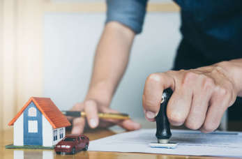 Jak podpisać akt notarialny na zakup mieszkania?